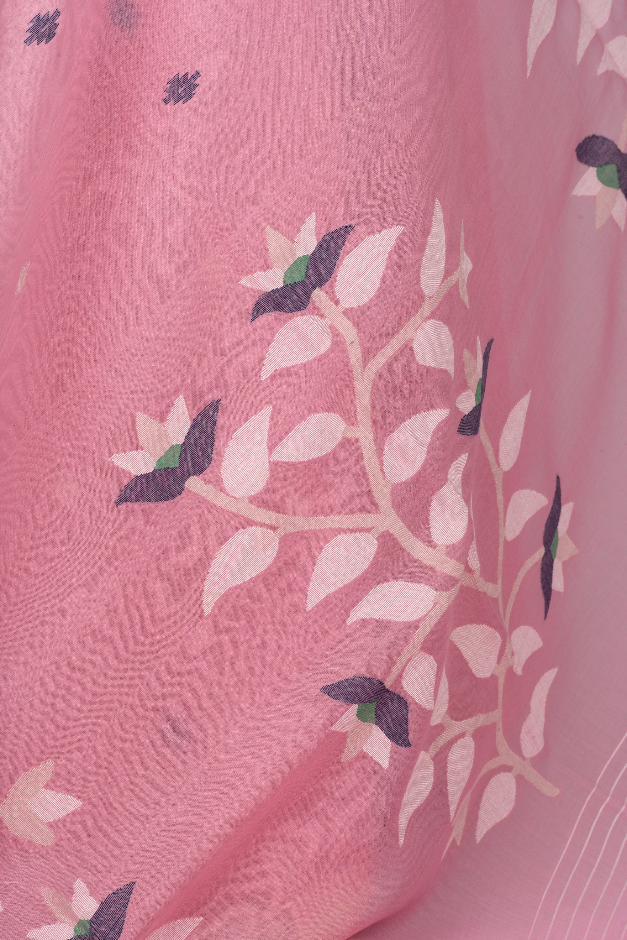 Pink Handwoven Floral Jamdani Bengal Cotton Saree