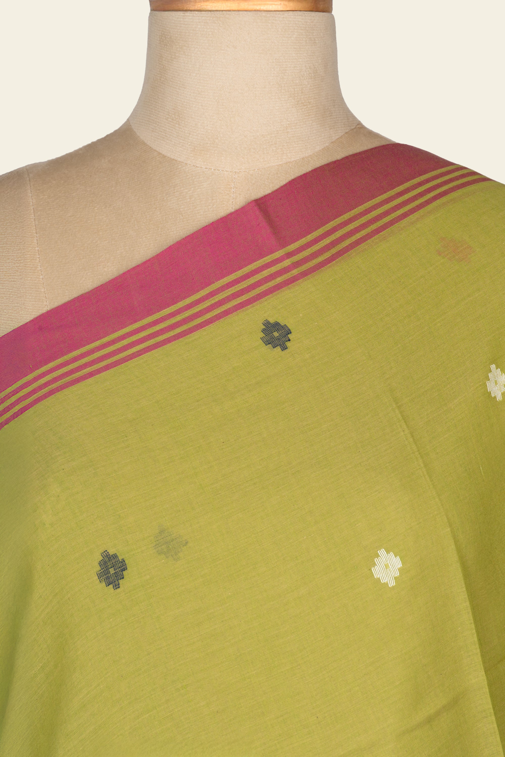 Olive Green Handwoven Jamdani Bengal Cotton Saree