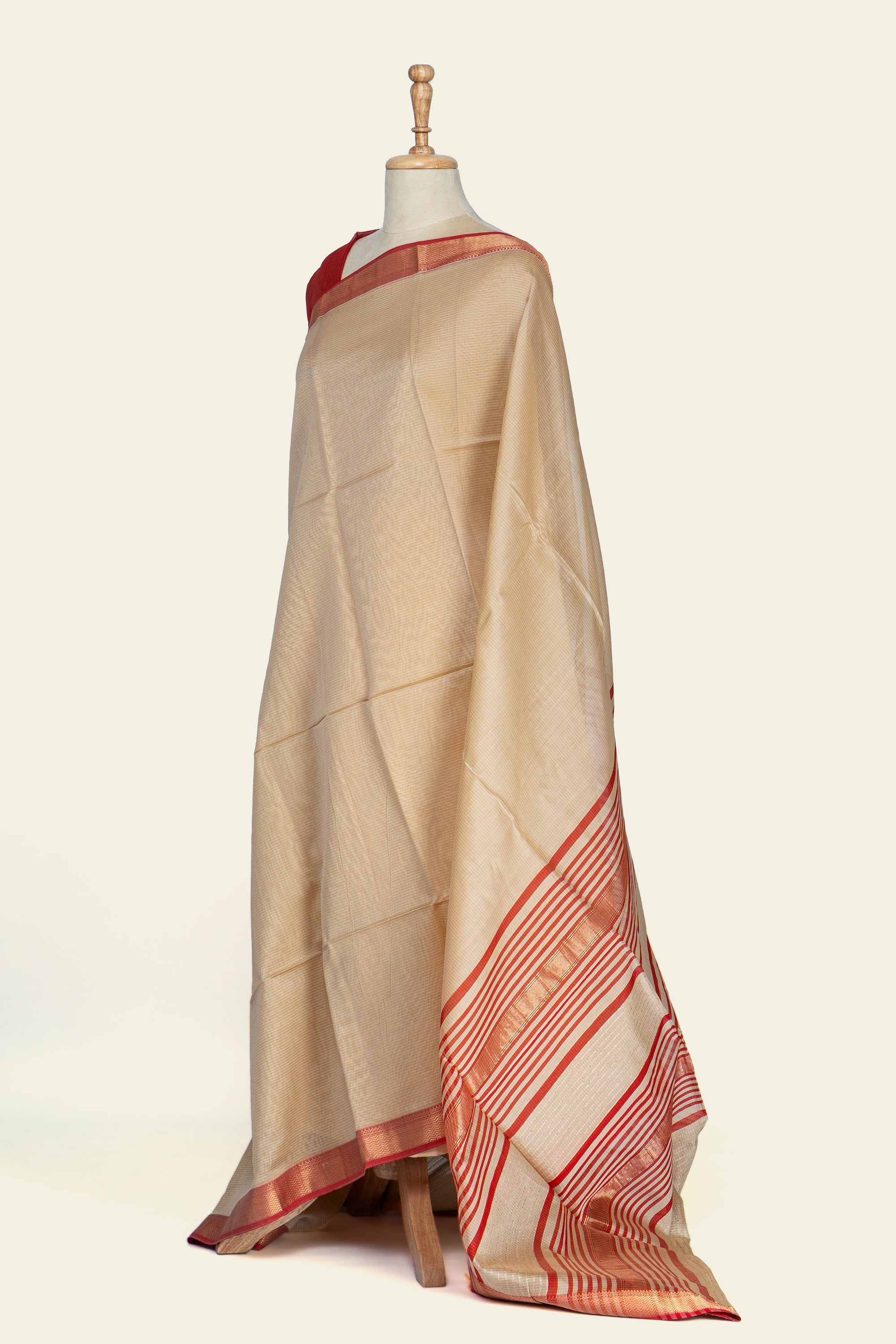 Beige Dobby Design Maheshwari Silk Cotton Saree