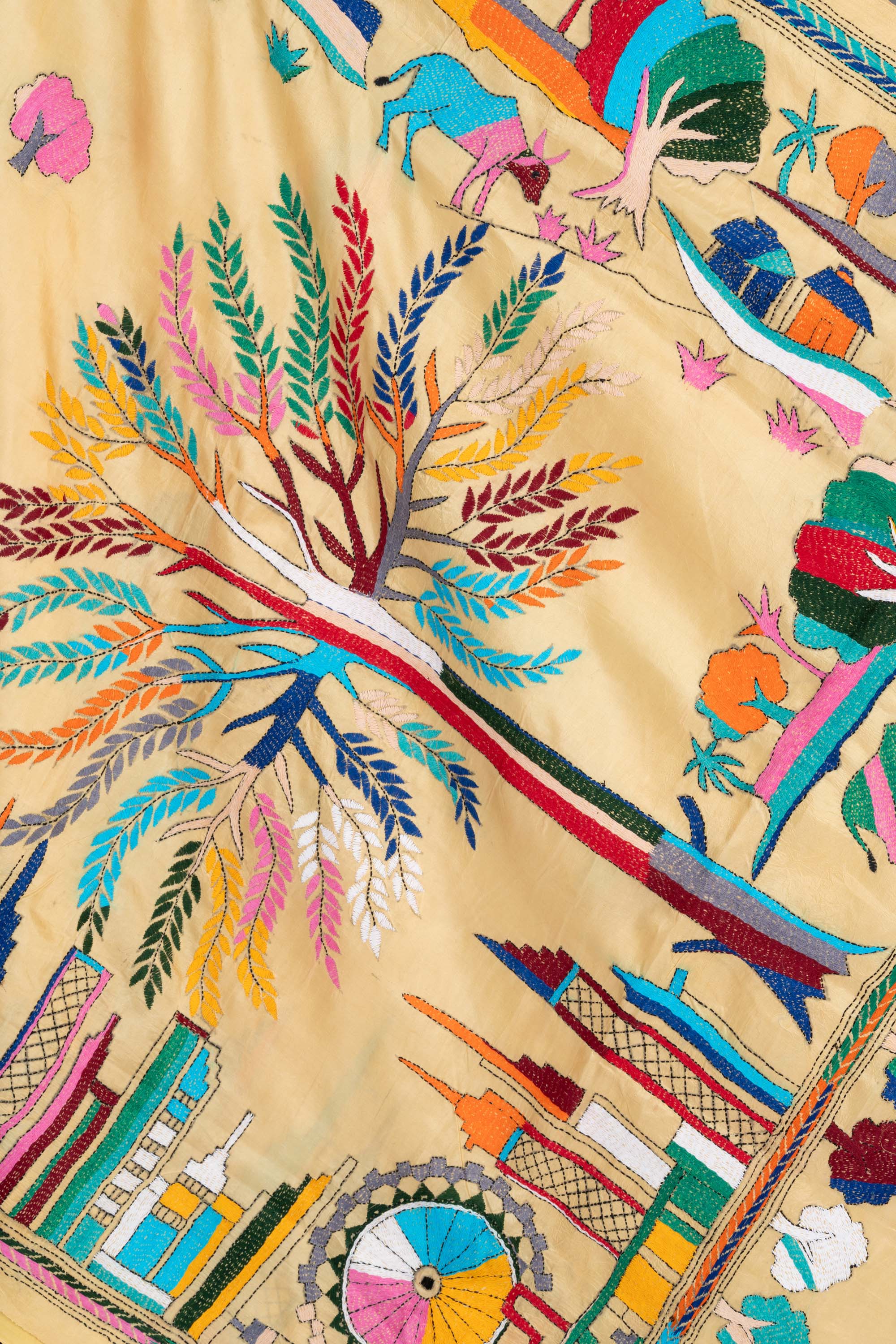 Crèam Bengal Kantha Stitch Tussar Silk Saree