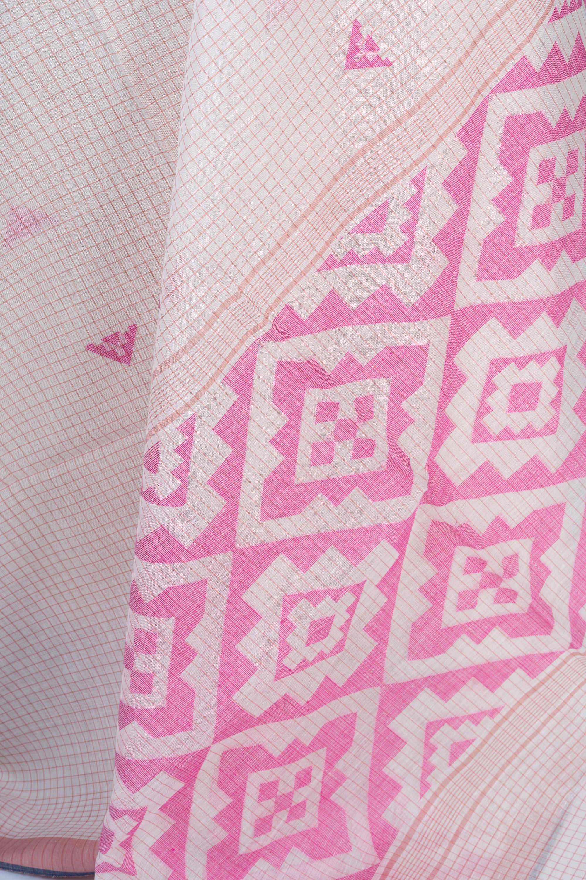 Off White Handwoven Bengal Cotton Jamdani Saree