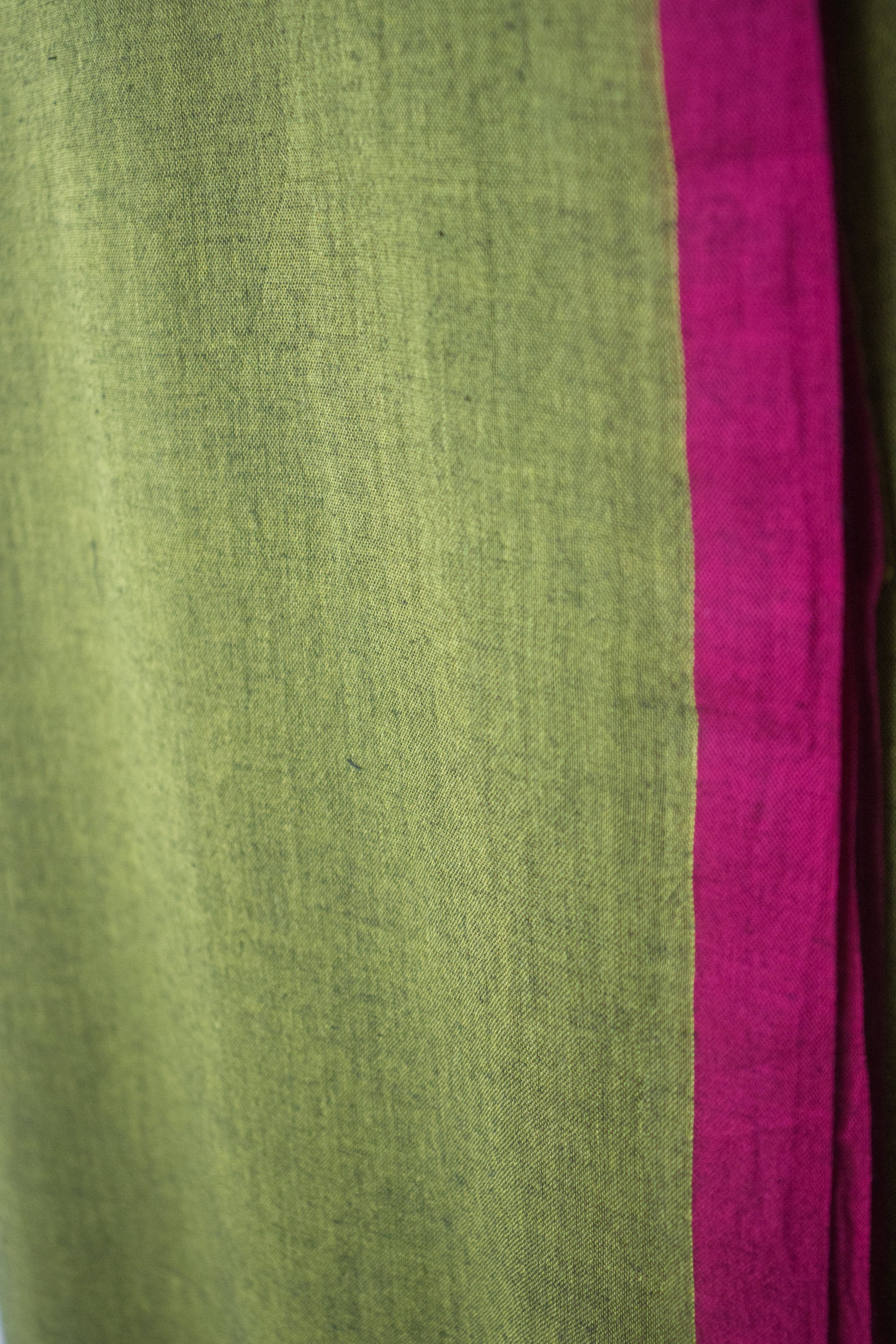 Mossy Green Bengal Mulmul Cotton Saree