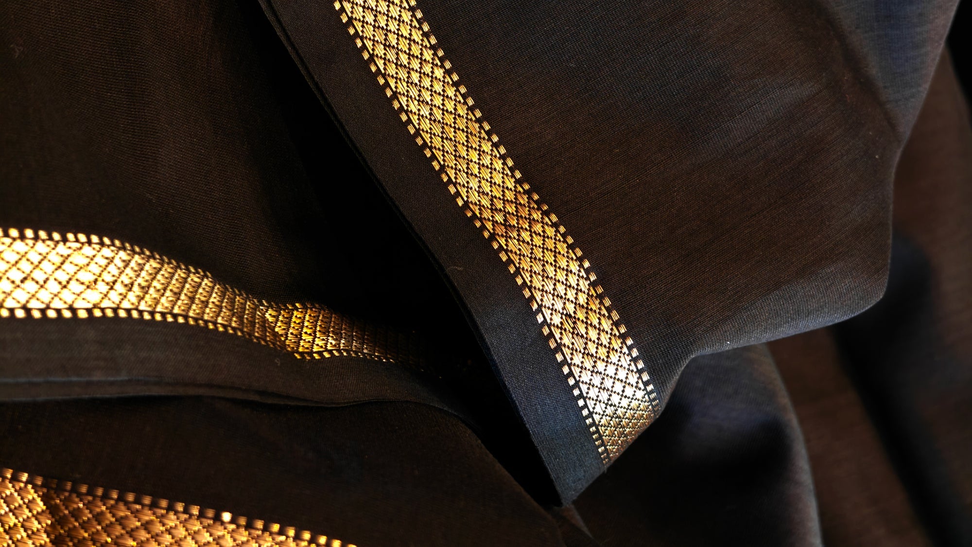 Maheshwari Weaves