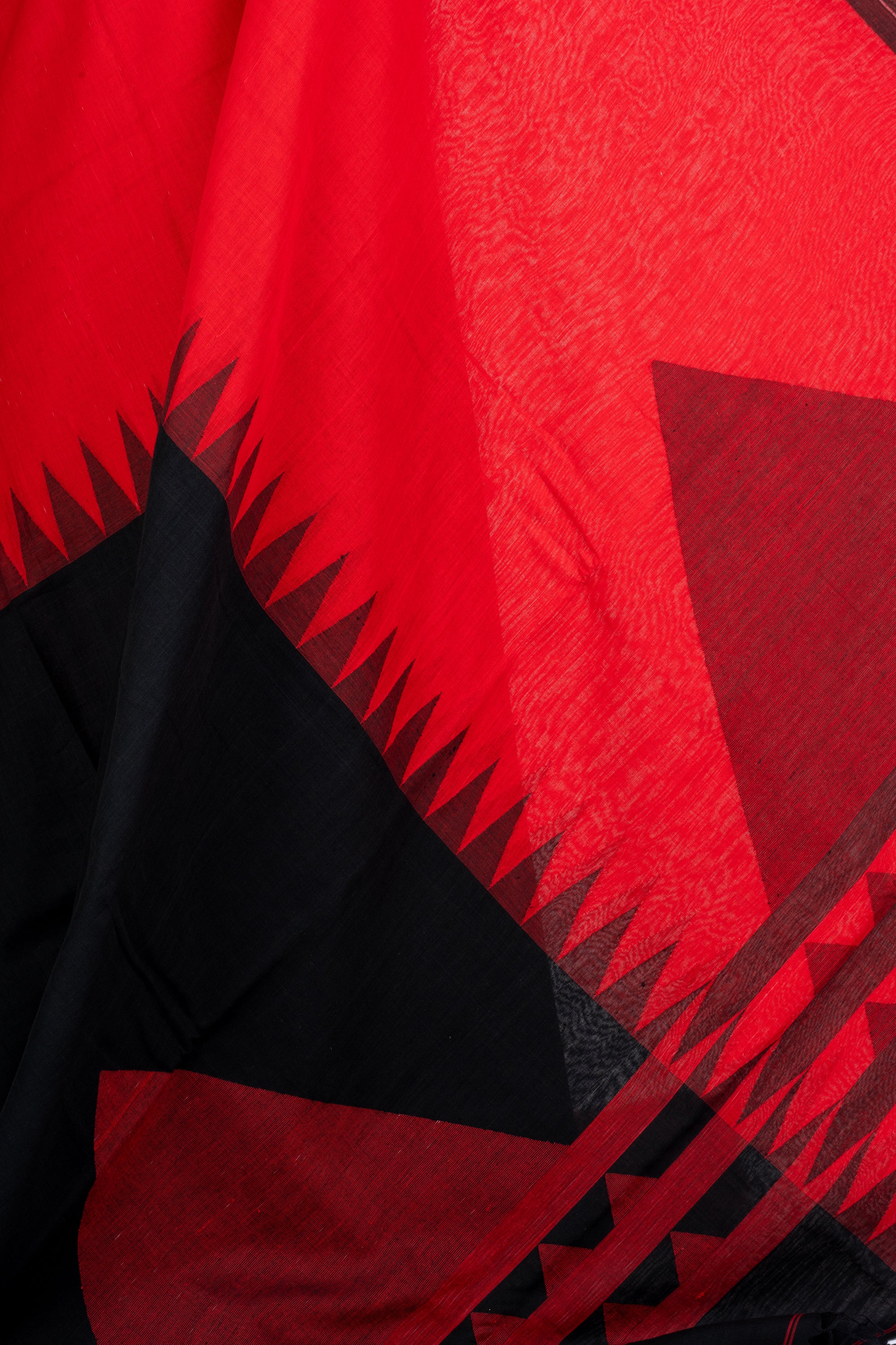 Red and Black Bengal Jamdani Pure Cotton Saree