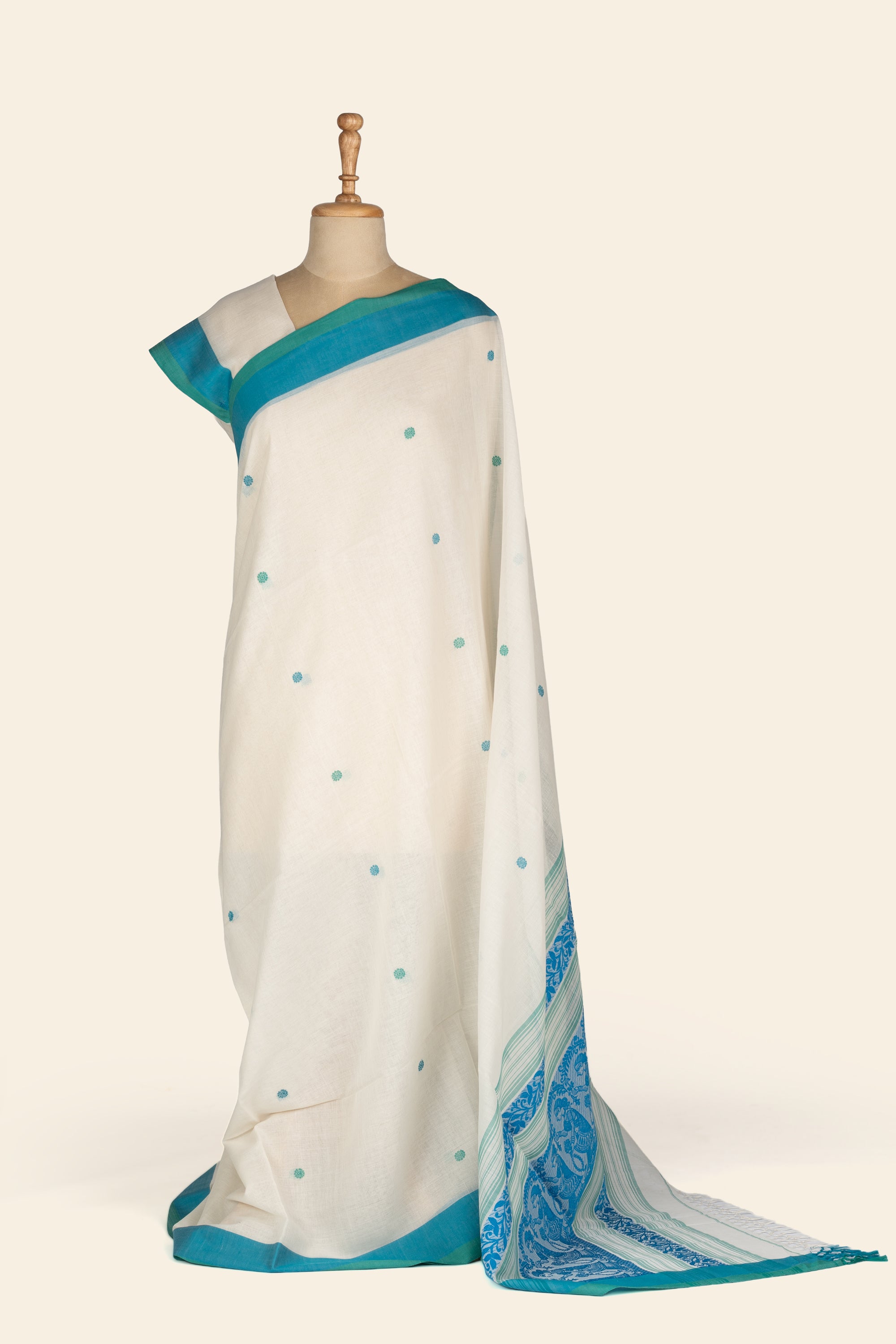 White Baluchuri Handwoven Bengal Cotton Saree