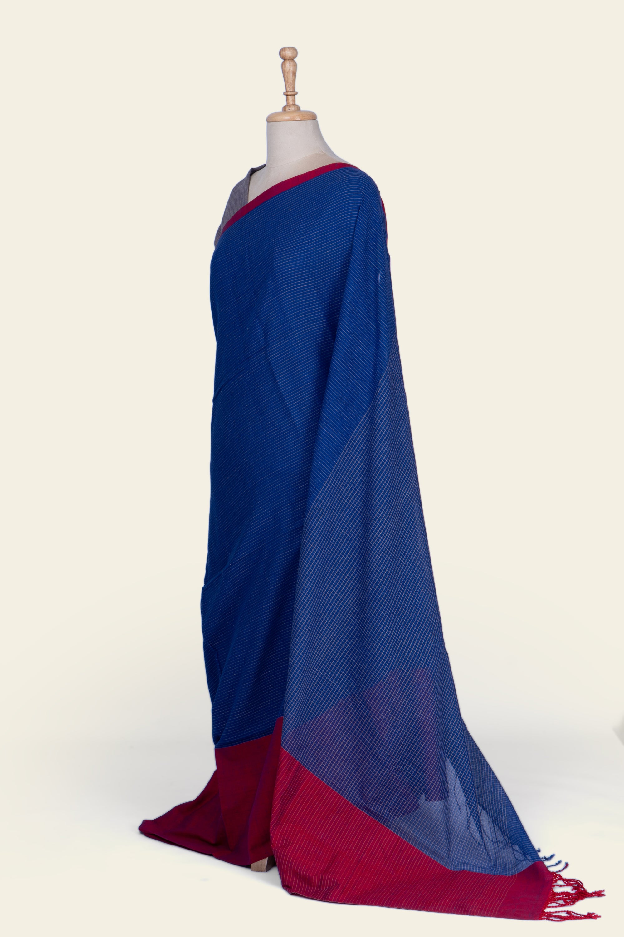 Blue and Red Checks Handwoven  Bengal Cotton Saree