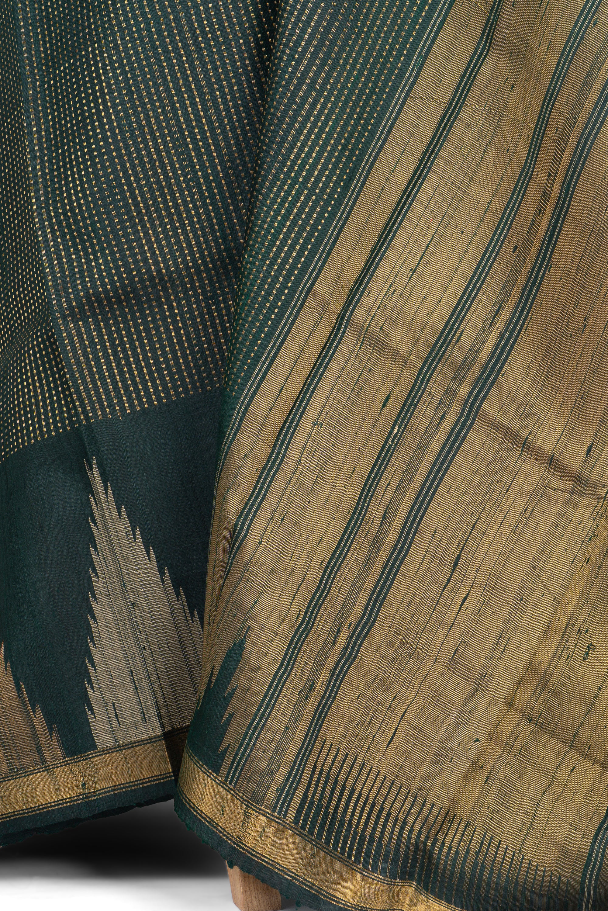Majestic Green Chhattisgarh Raw Silk Saree