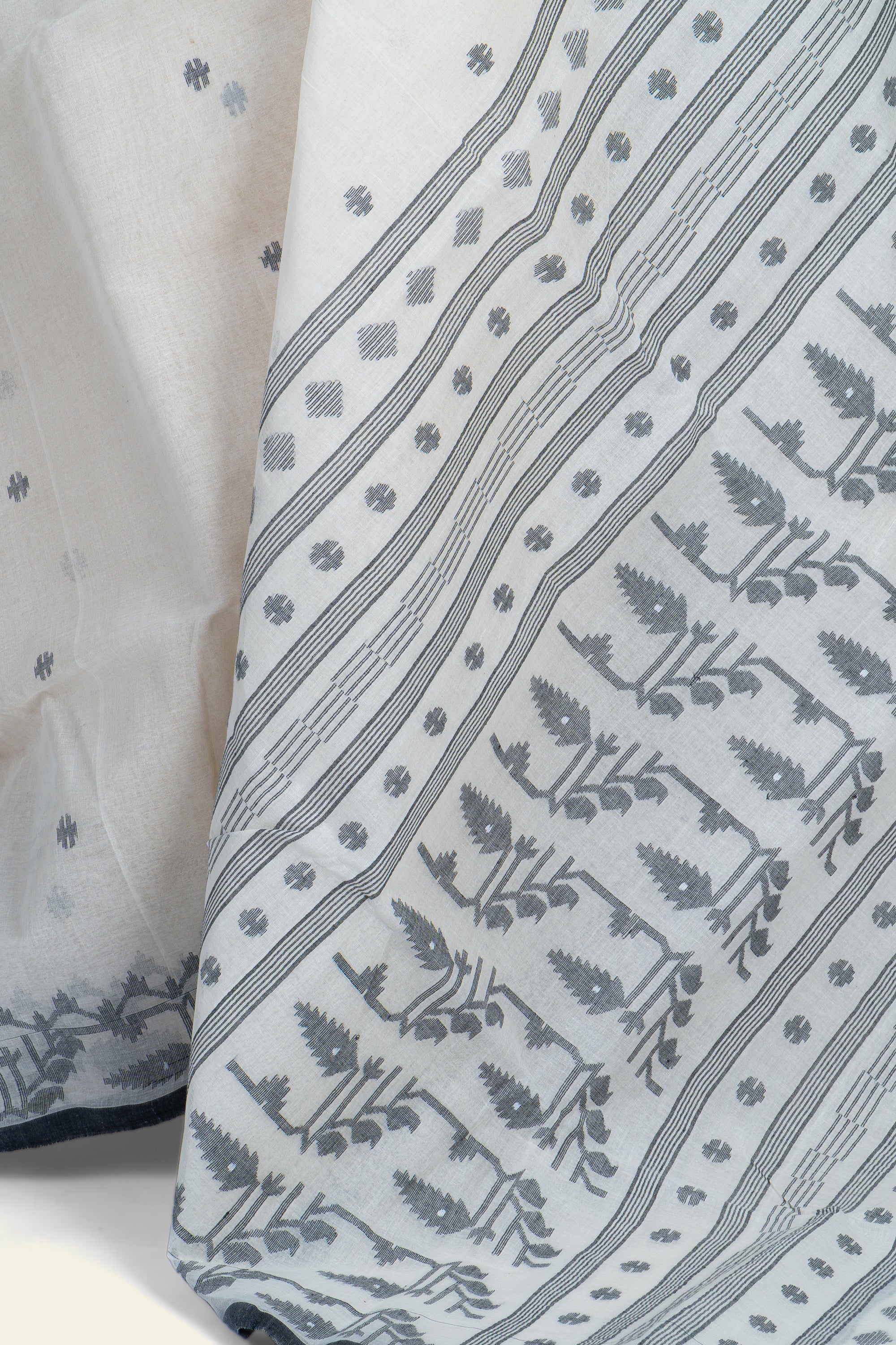 Pearl White Jamdani Bengal Cotton Saree