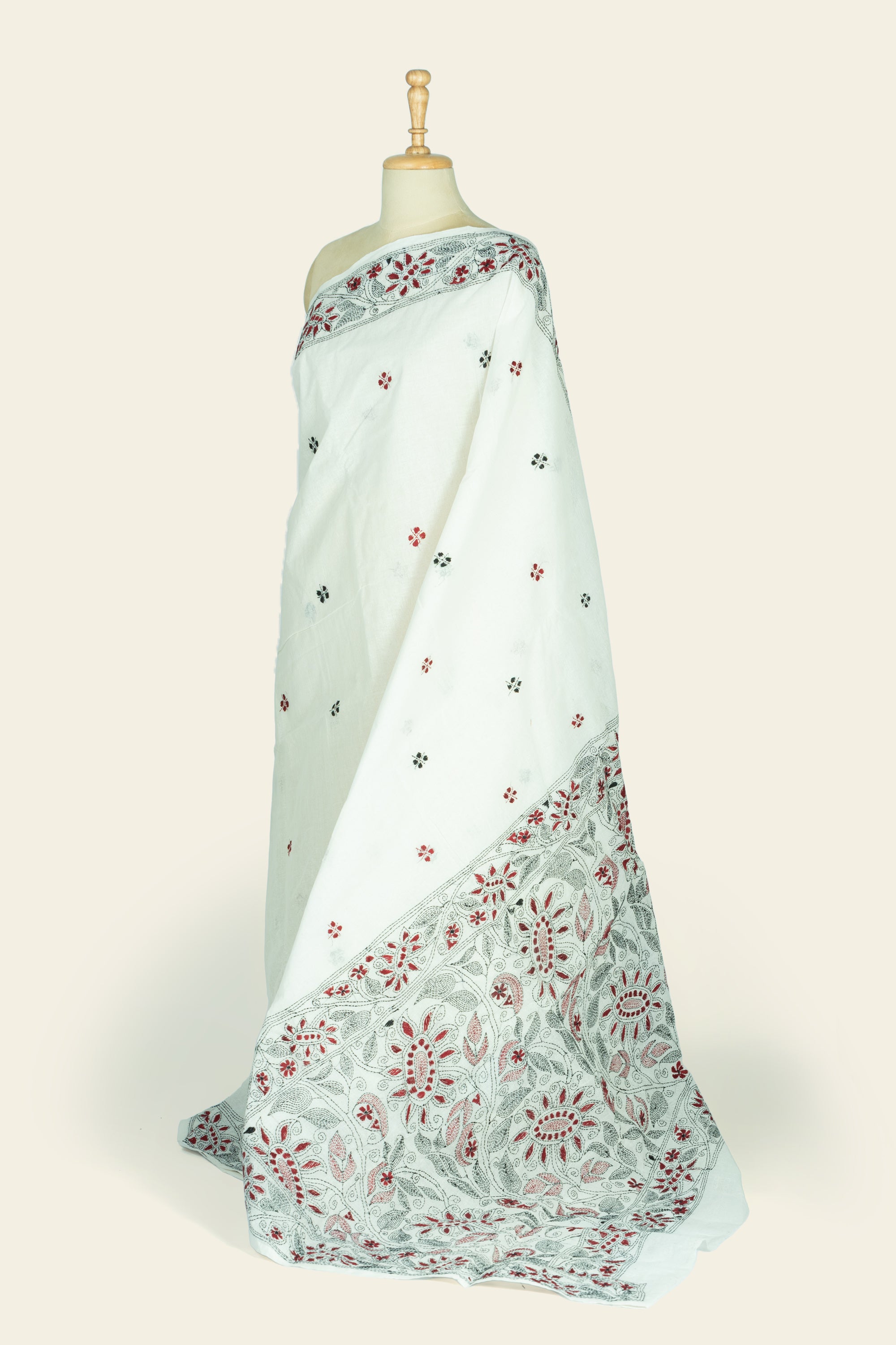 Off White Bengal Kantha Stitch Pure Cotton Saree
