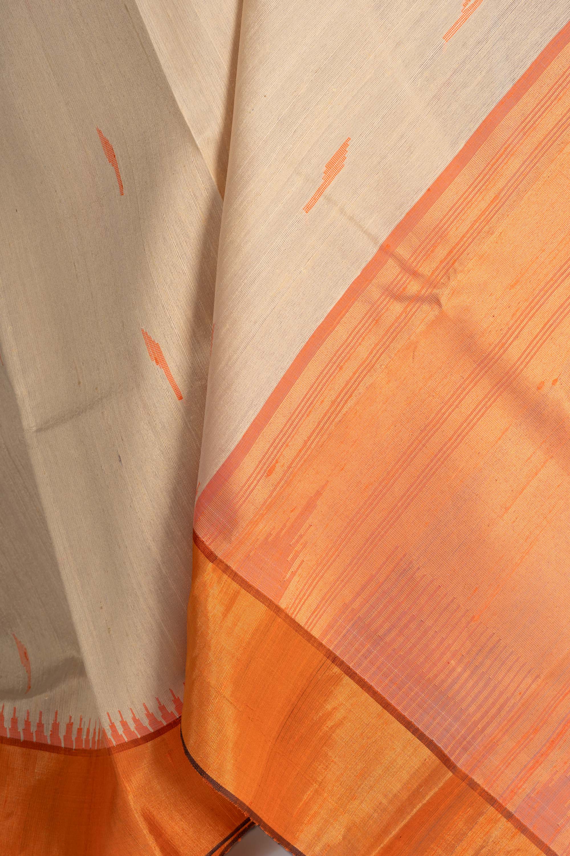 Cashew Cream Chhattisgarh Raw Silk Saree