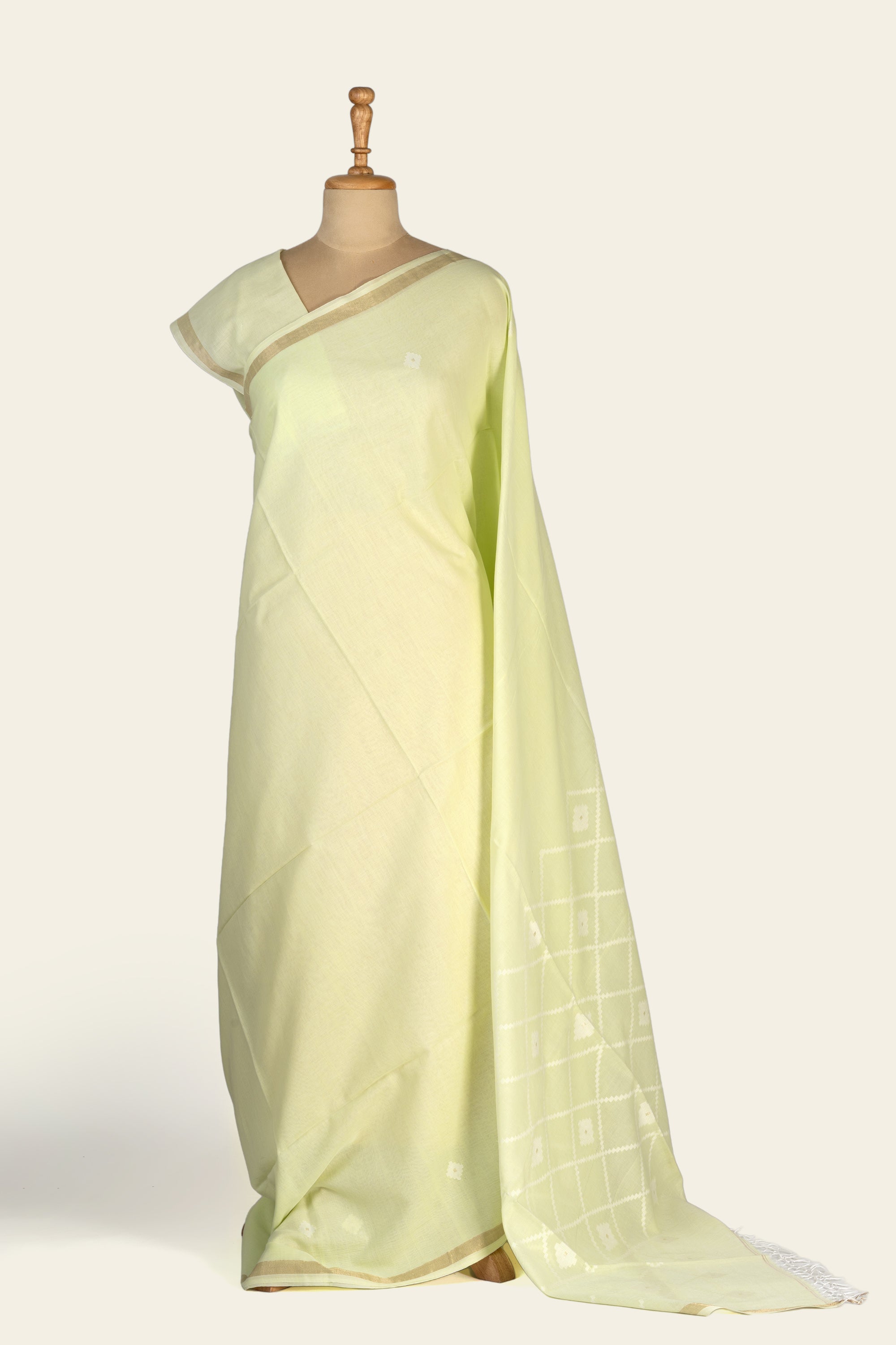 Light Pista Green Handwoven  Bengal Cotton Saree