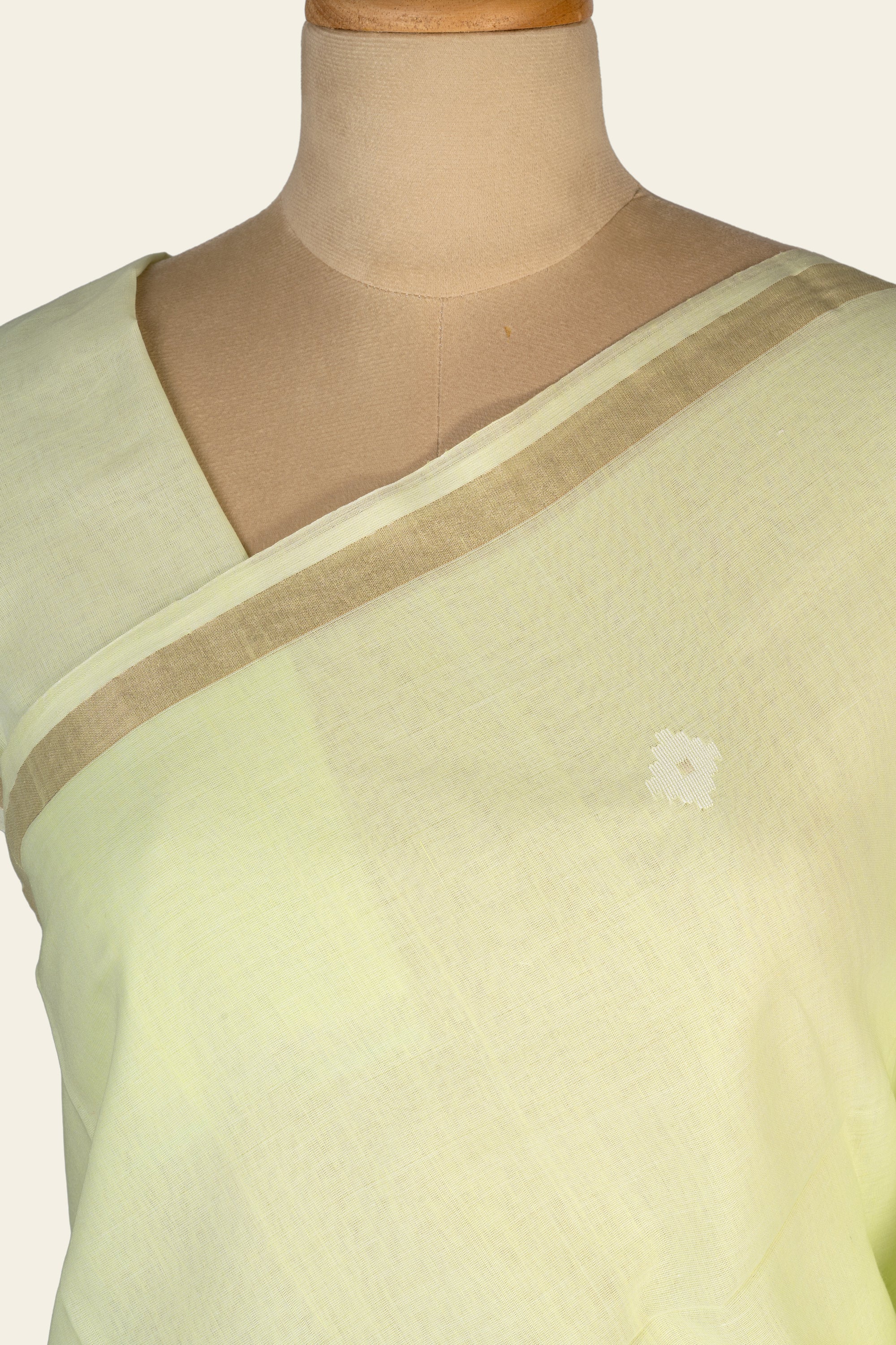 Light Pista Green Handwoven  Bengal Cotton Saree