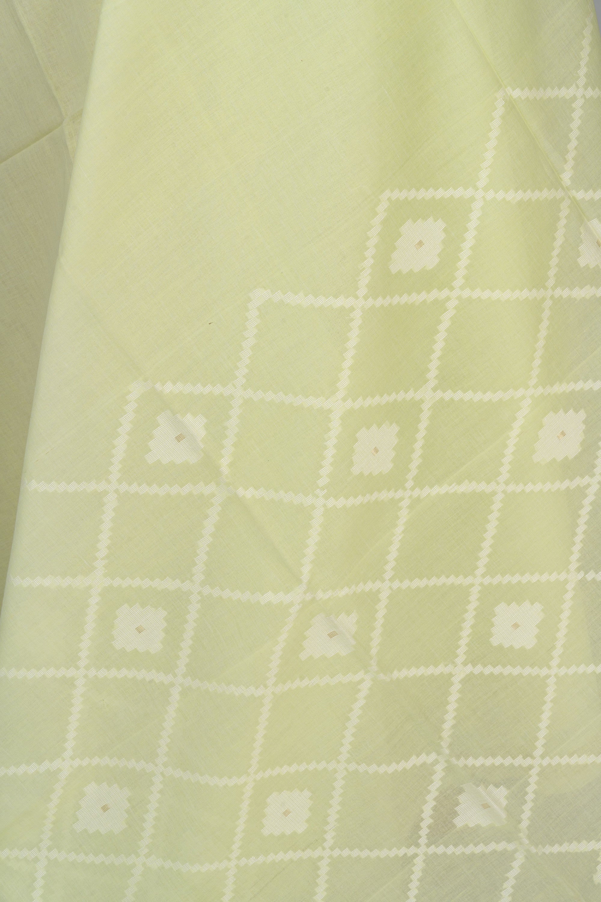 Light Pista Green Handwoven  Bengal Cotton Saree