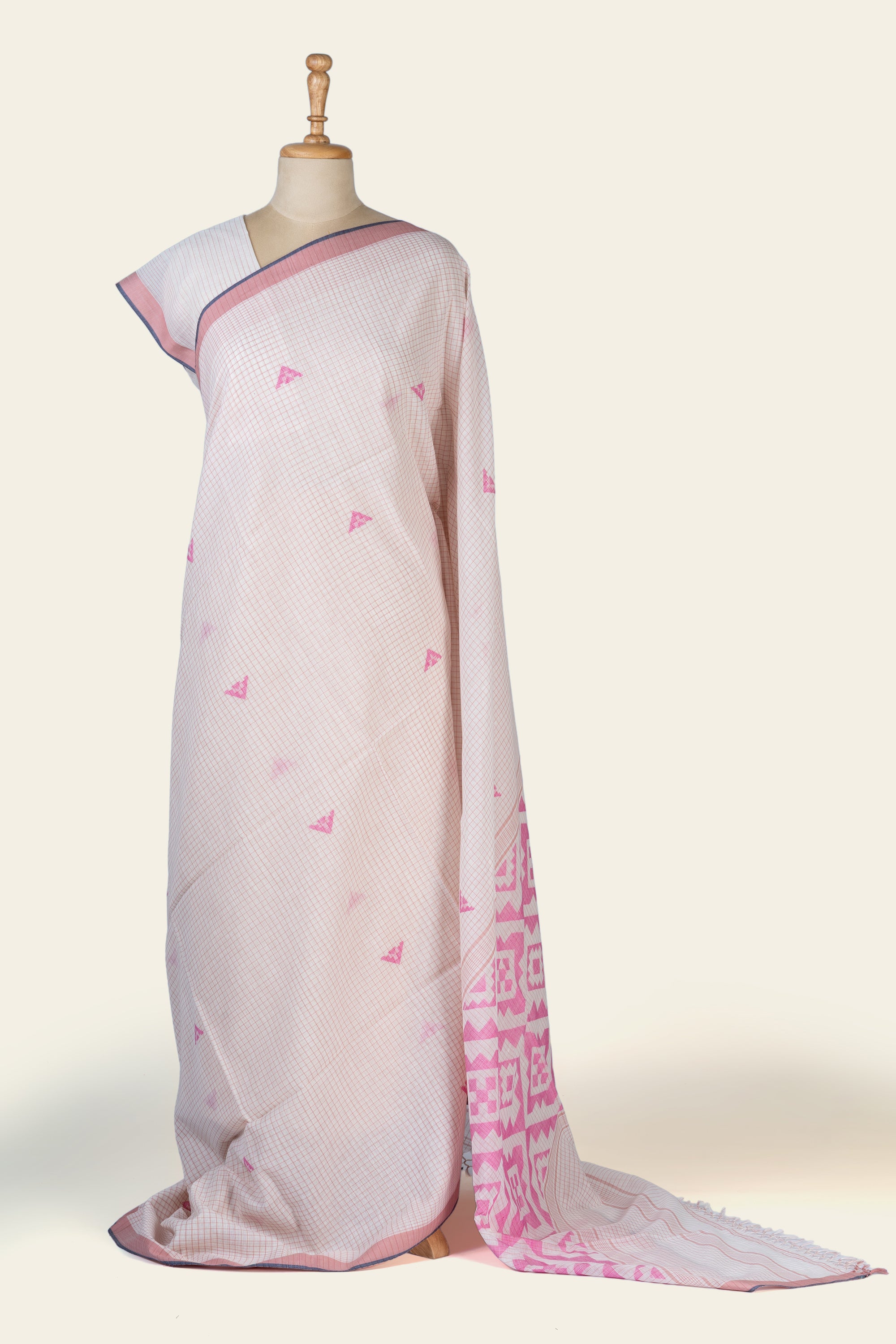 Off White Handwoven  Bengal Cotton Jamdani Saree