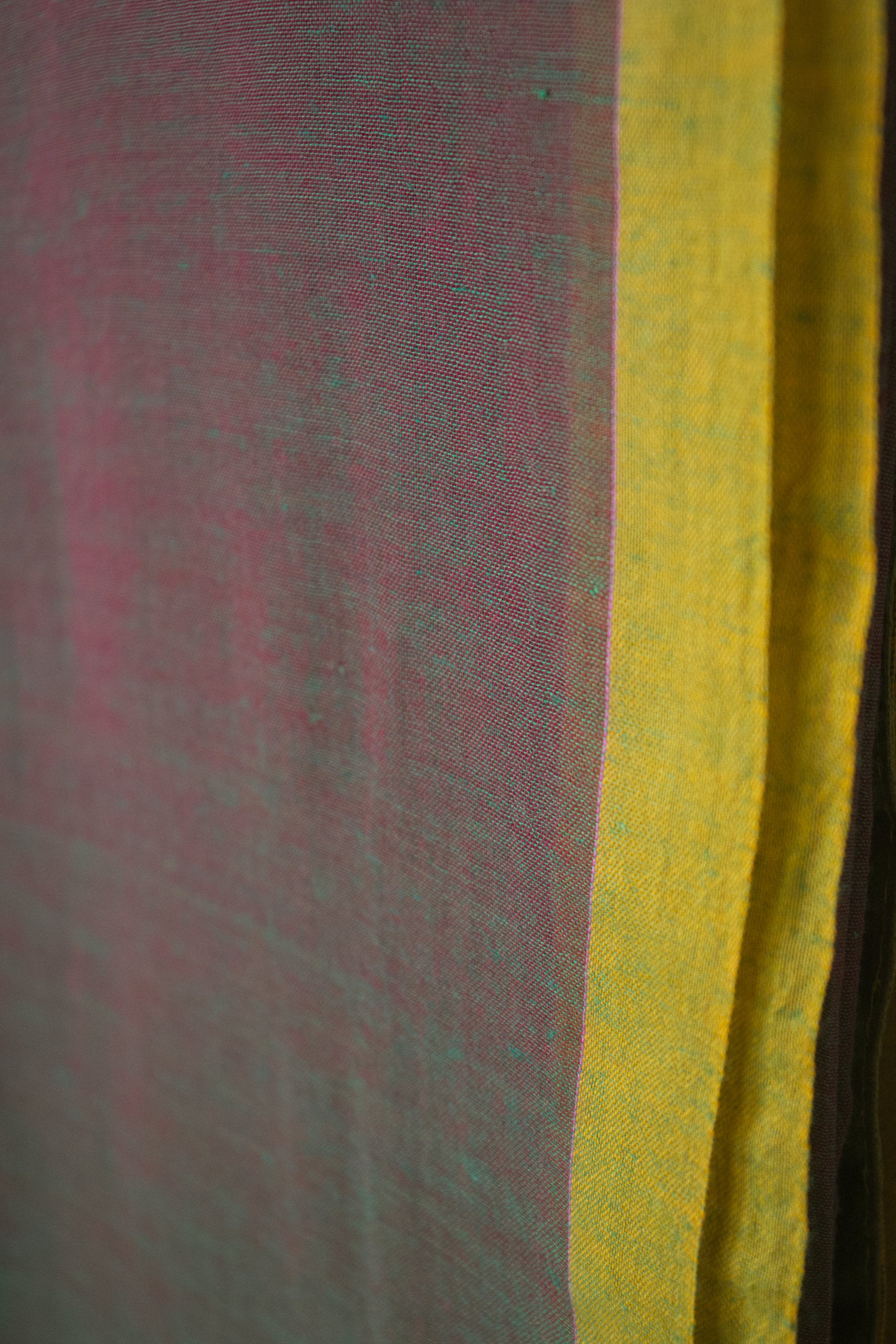 Green and Red Dual Shade Bengal Mulmul Cotton Saree