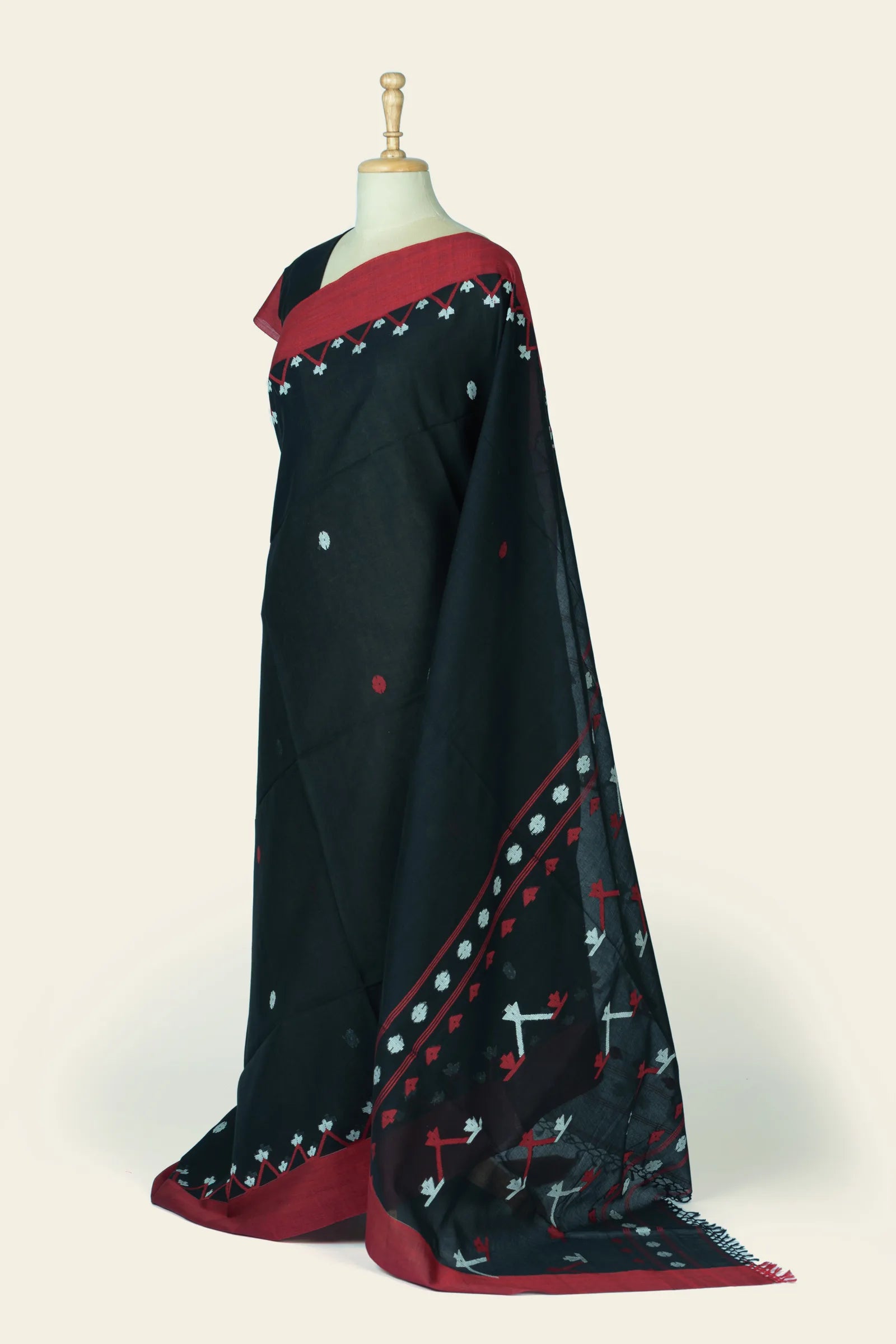 Black Bengal Jamdani Cotton Saree - angled-drape with pallu